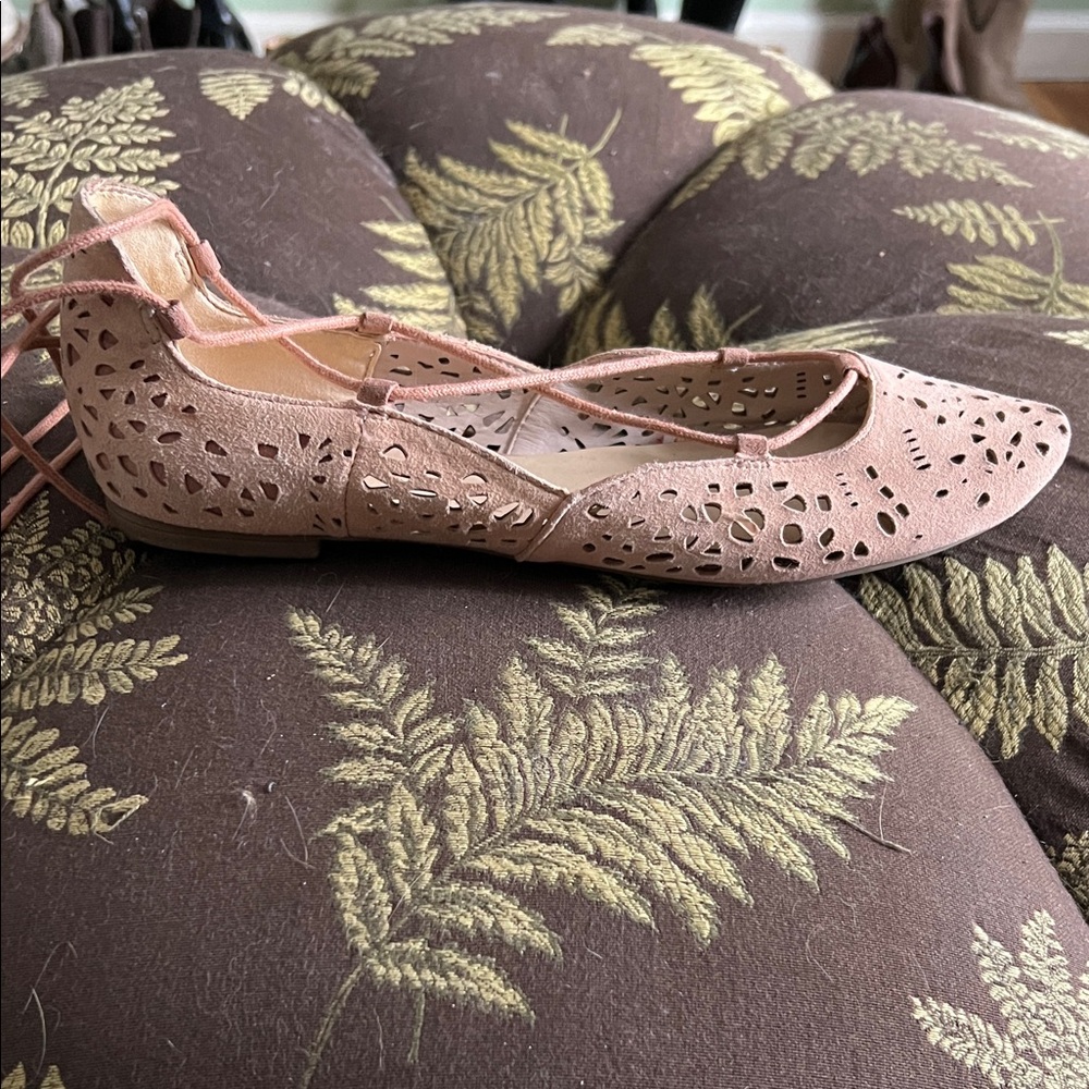 Nine West Zavanna pink suede Lace-Up Women's Flats